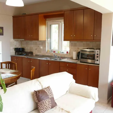 Kedrodasos House בית נופש